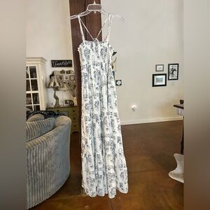 Abercrombie & Fitch Cream and Black Patterned Dress